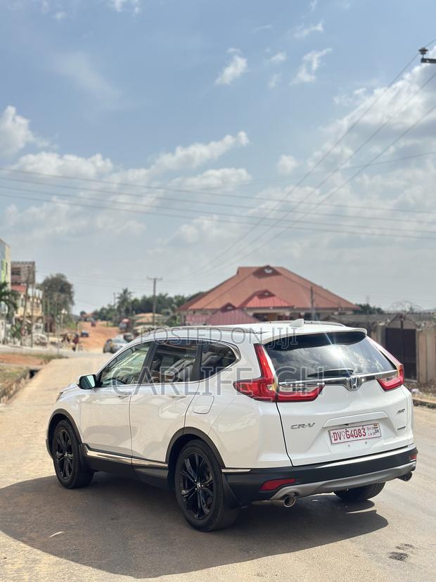 Honda CR-V Touring AWD 2019 White