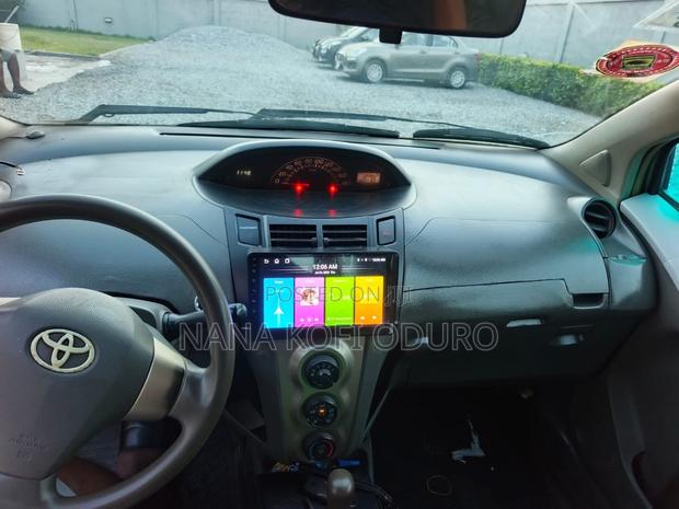 Toyota Vitz 2010 Blue