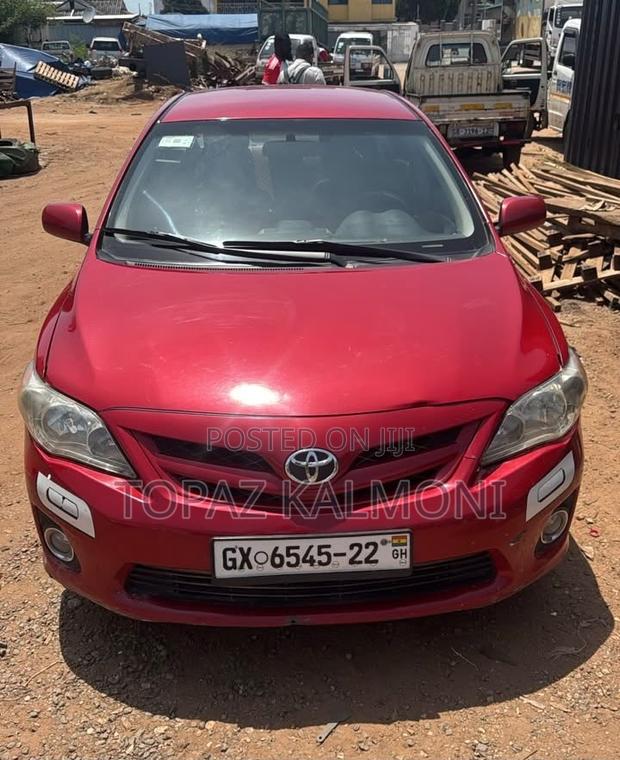 Toyota Corolla 2013 Red