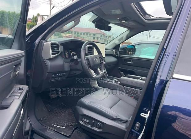 Toyota Tundra Limited CrewMax 6.5' Bed 2023 Blue