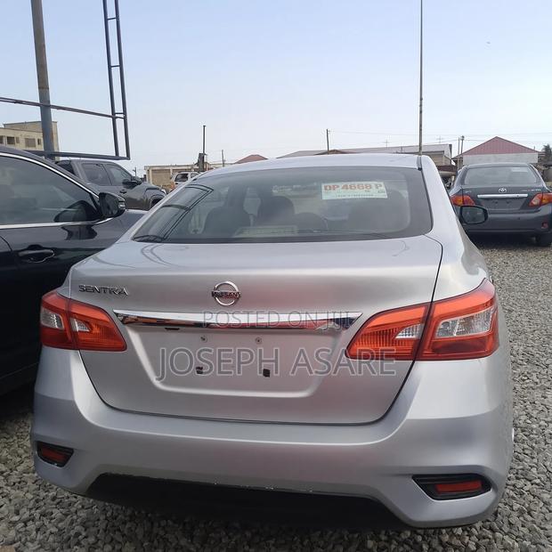 Nissan Sentra 2017 Silver