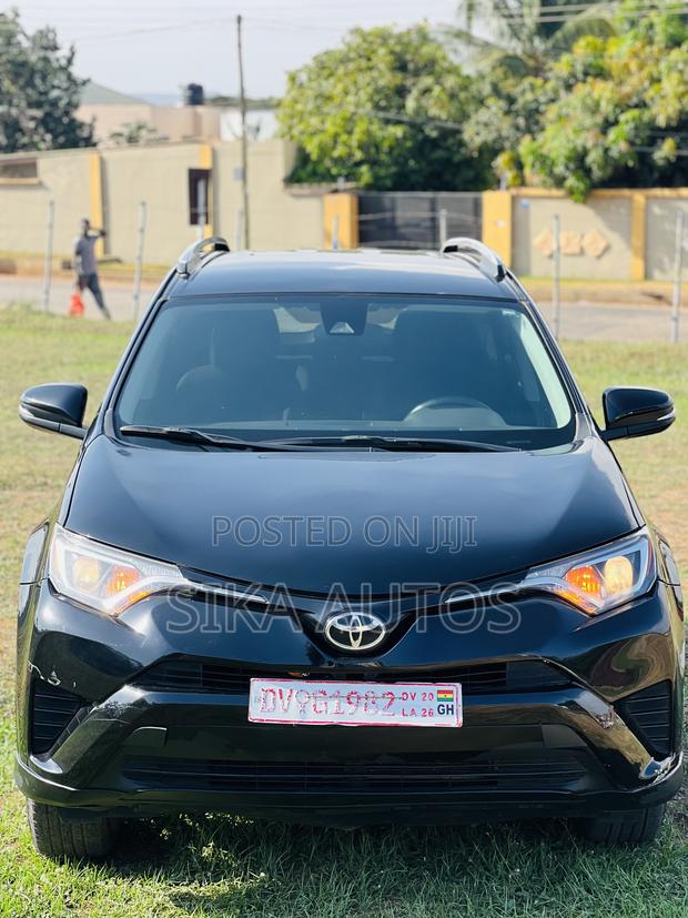Toyota RAV4 LE 4dr SUV AWD (2.5L 4cyl 6A) 2018 Black
