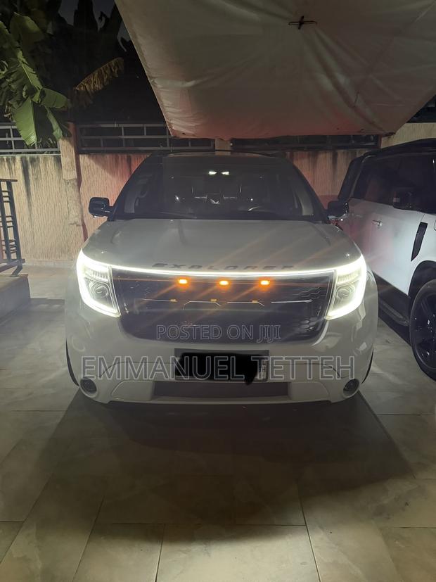 Ford Explorer XLT 4dr 4x4 (3.5L 6cyl 6A) 2012 White