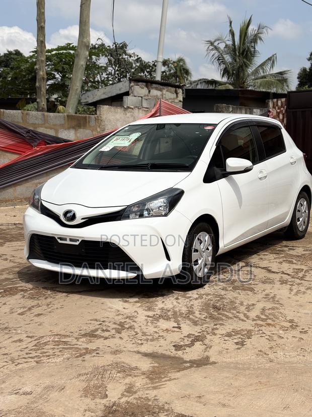 Toyota Vitz 1.3 AWD 3dr 2015 White
