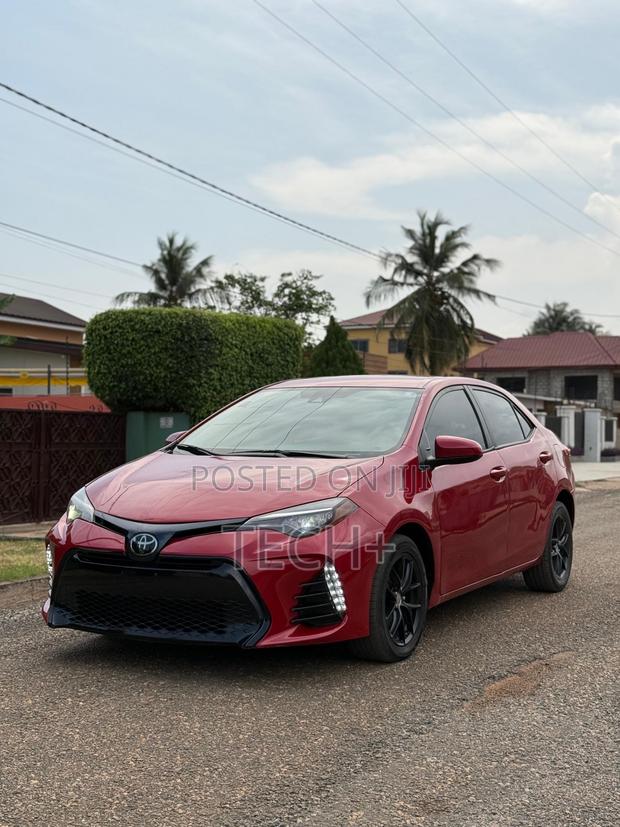 Toyota Corolla LE (1.8L 4cyl 2A) 2018 Red