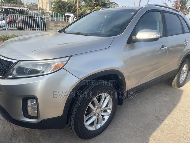 Kia Sorento LX 4dr SUV (2.4L 4cyl 6A) 2014 Gray