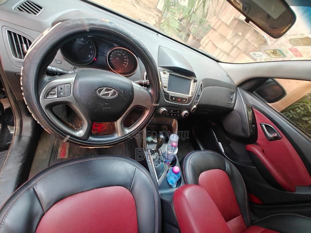 Hyundai Ix35 2012 Black