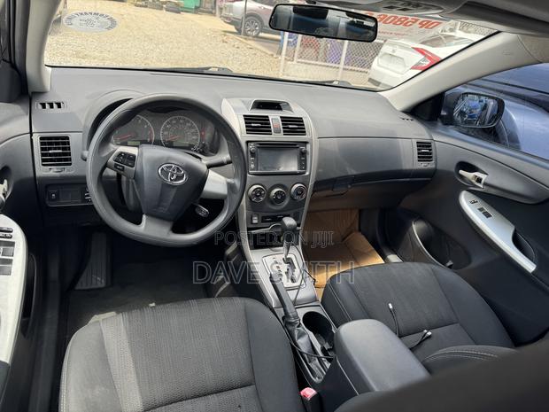 Toyota Corolla S 4dr Sedan (1.8L 4cyl 4A) 2013 Gray