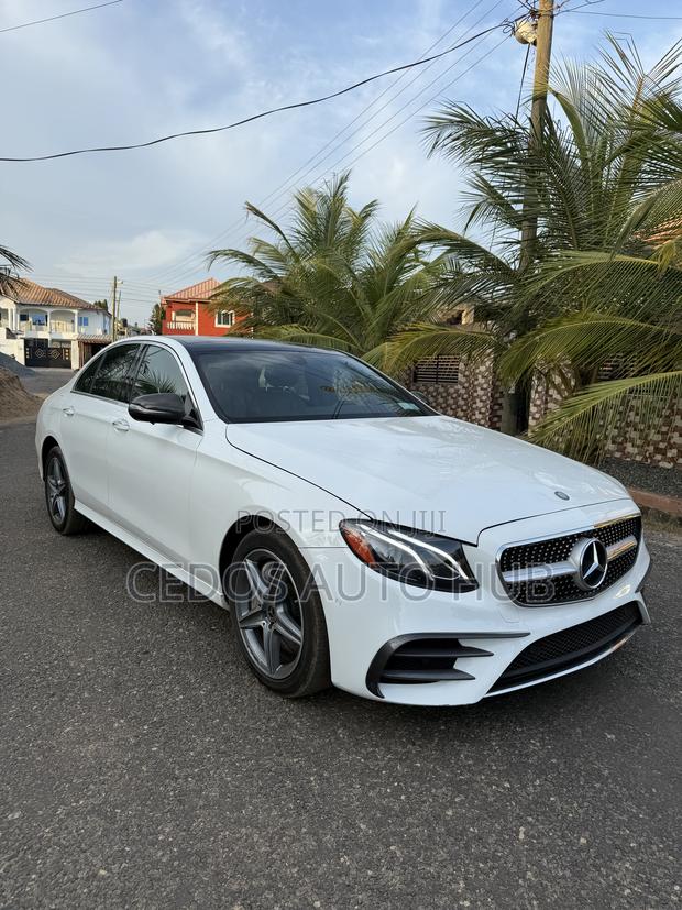 Mercedes-Benz E300 4Matic AWD Sedan (2.0L 4cyl 9A) 2017 White
