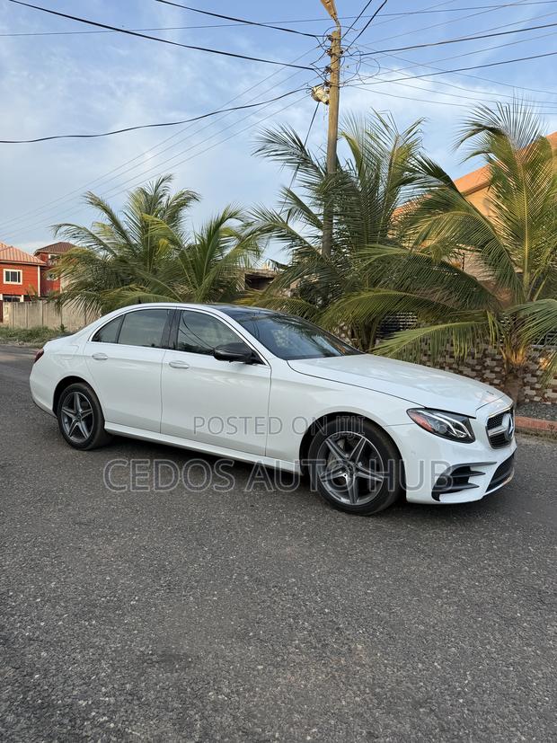 Mercedes-Benz E300 4Matic AWD Sedan (2.0L 4cyl 9A) 2017 White