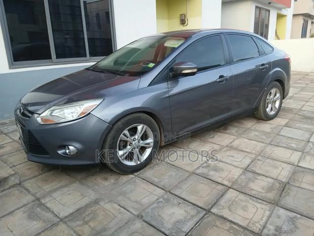 Ford Focus 2012 Gray