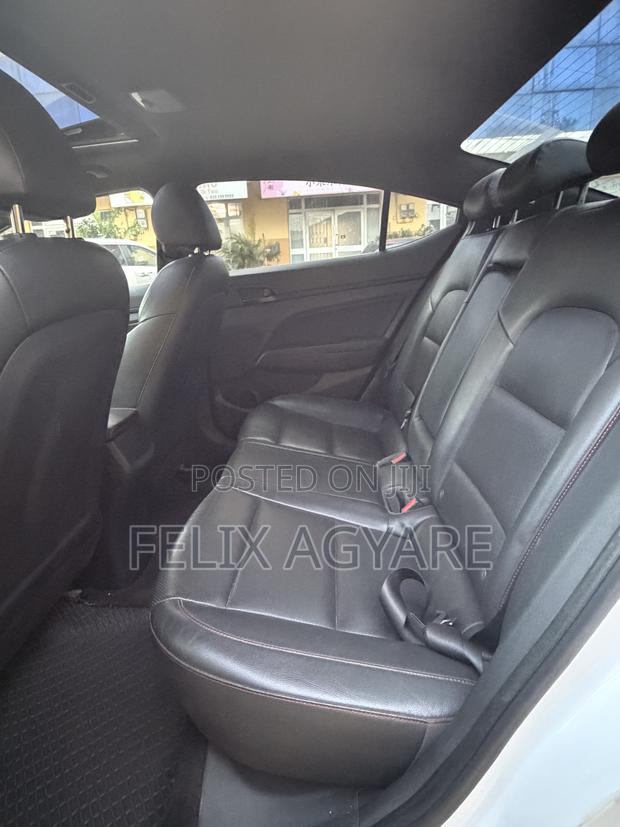 Hyundai Elantra Sport 2018 White
