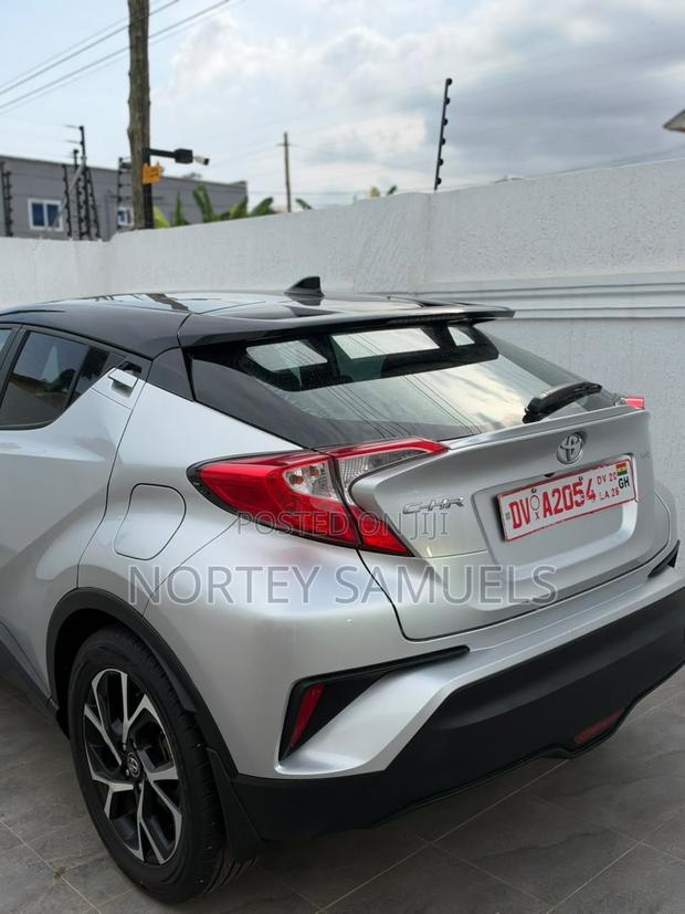Toyota C-HR 2018 Gray