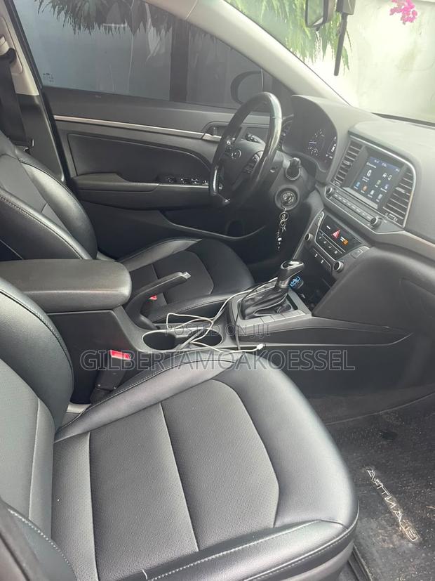 Hyundai Elantra 2018 Gray