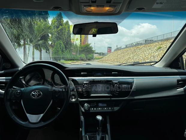 Toyota Corolla S 4dr Sedan (1.8L 4cyl CVT) 2016 Blue