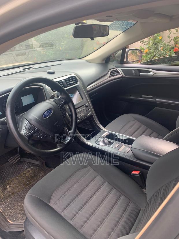 Ford Fusion SE AWD 2018 Gold