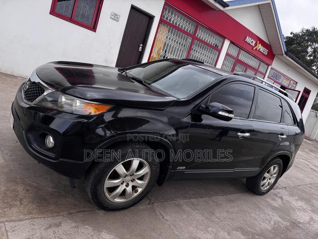 Kia Sportage SX 4dr SUV (2.0L 4cyl Turbo 6A) 2011 Black