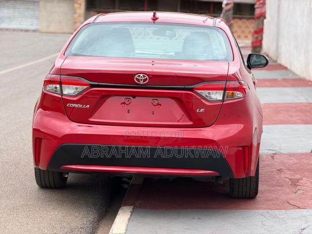 Toyota Corolla LE 2021 Red