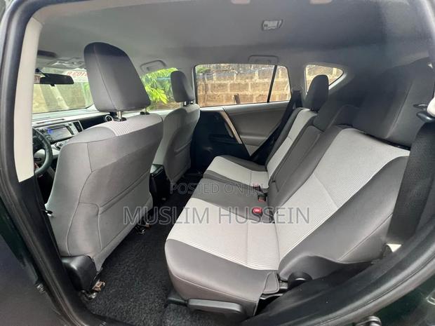 Toyota RAV4 LE FWD (2.5L 4cyl 6A) 2013 Green