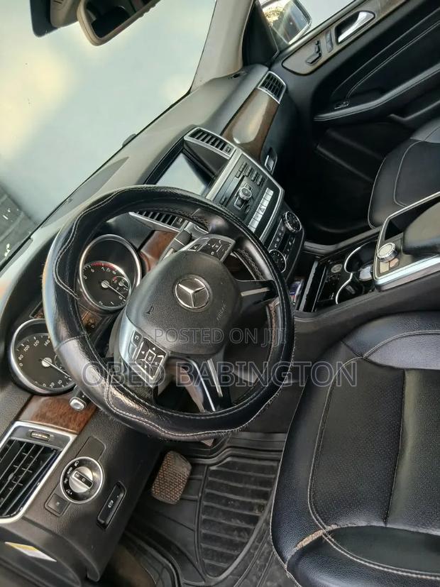 Mercedes-Benz M Class ML350 4MATIC 4dr SUV AWD (3.5L 6cyl 7A) 2014 Gray
