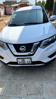 Nissan Rogue SV FWD 2018 White for sale