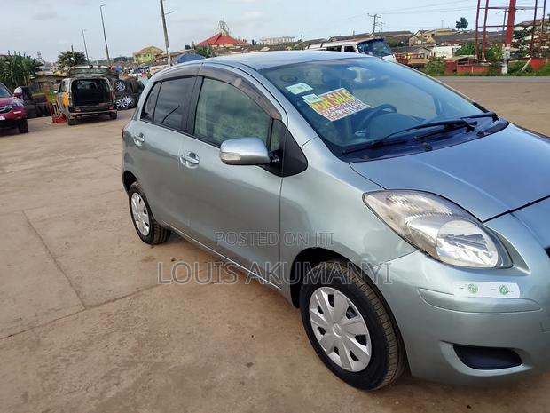 Toyota Vitz 1.3 AWD 3dr 2010 Silver