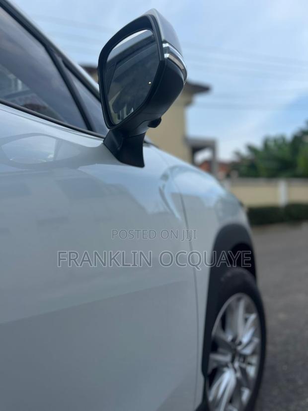 Toyota Corolla Cross XLE 2025 White