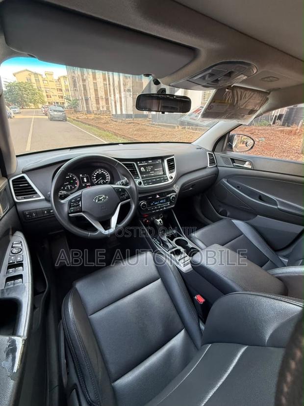 Hyundai Tucson Limited AWD 2016 Black