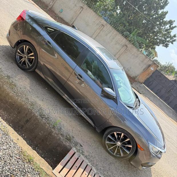 Honda Civic 2019 Gray