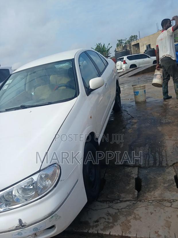 Nissan Sunny 2010 White
