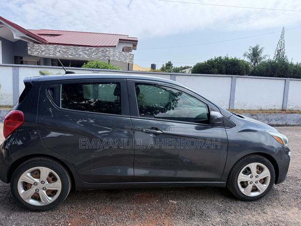 Chevrolet Spark LS CVT 2020 Gray
