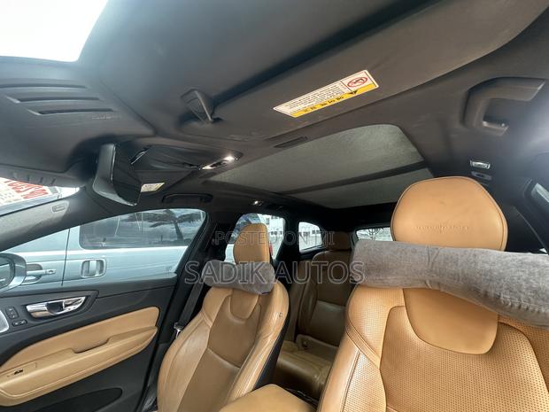 Volvo XC60 T5 Inscription AWD 2019 Gray
