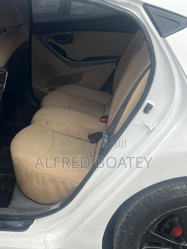 Hyundai Elantra 2013 White