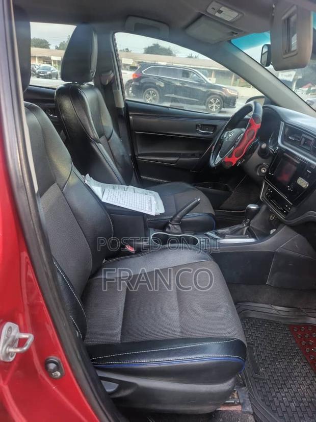Toyota Corolla SE 4dr Sedan (1.8L 4cyl CVT) 2017 Red