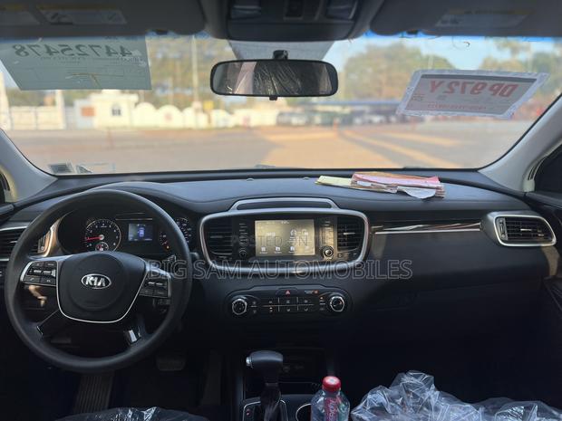 Kia Sorento 2019 Silver