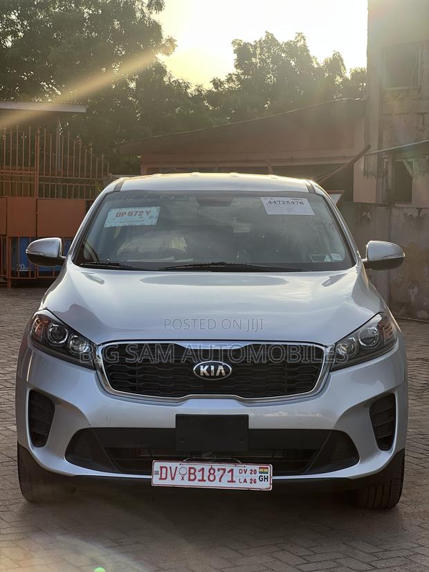 Kia Sorento 2019 Silver