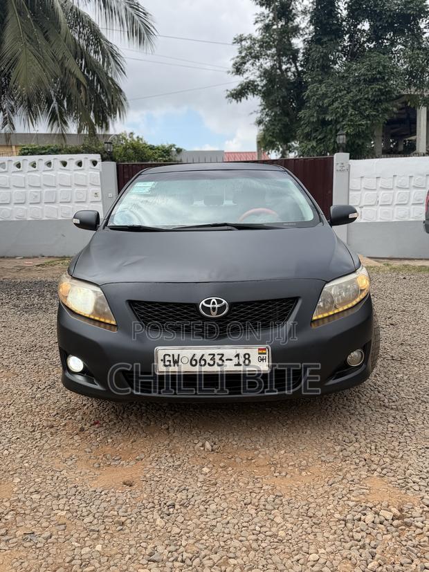 Toyota Corolla LE 4dr Sedan (1.8L 4cyl 4A) 2010 Black