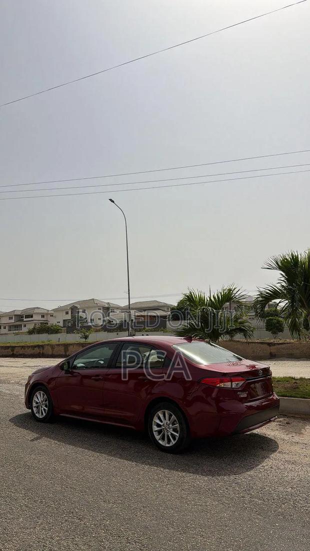 Toyota Corolla 2022 Red