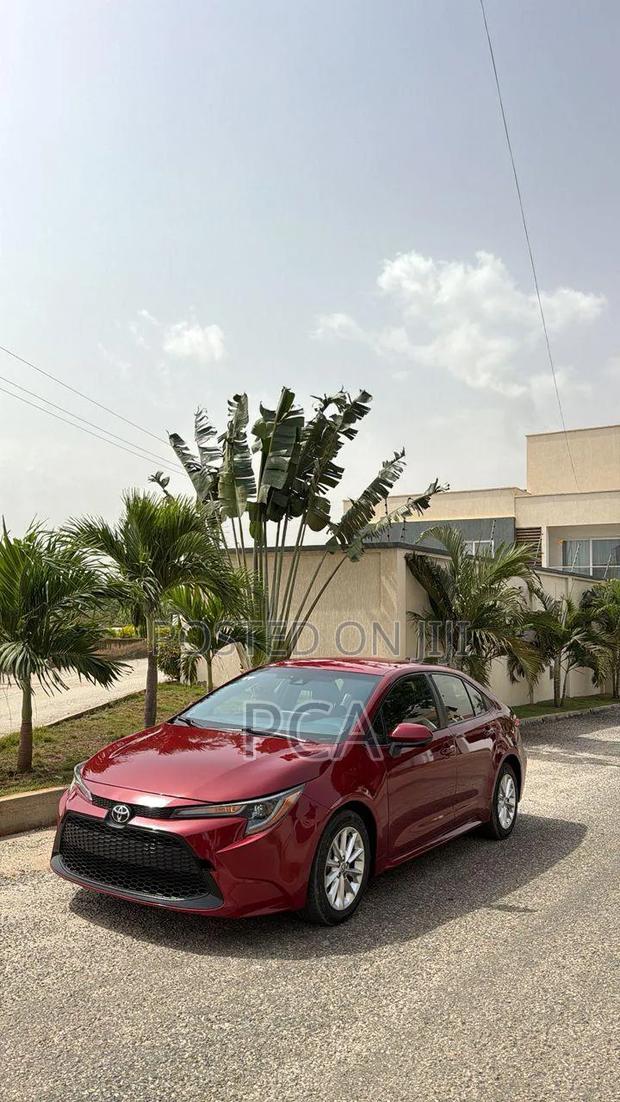 Toyota Corolla 2022 Red