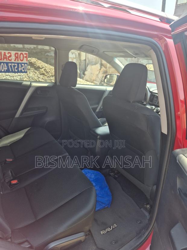 Toyota RAV4 2017 Red