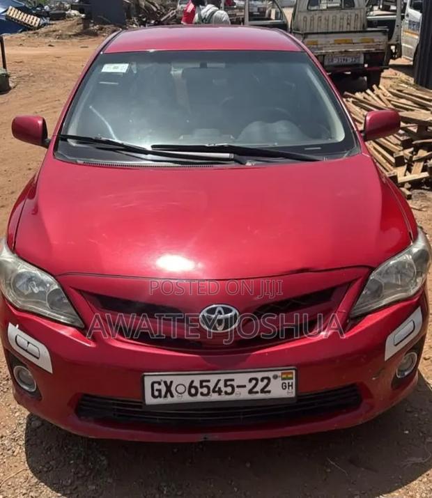 Toyota Corolla 2013 Red