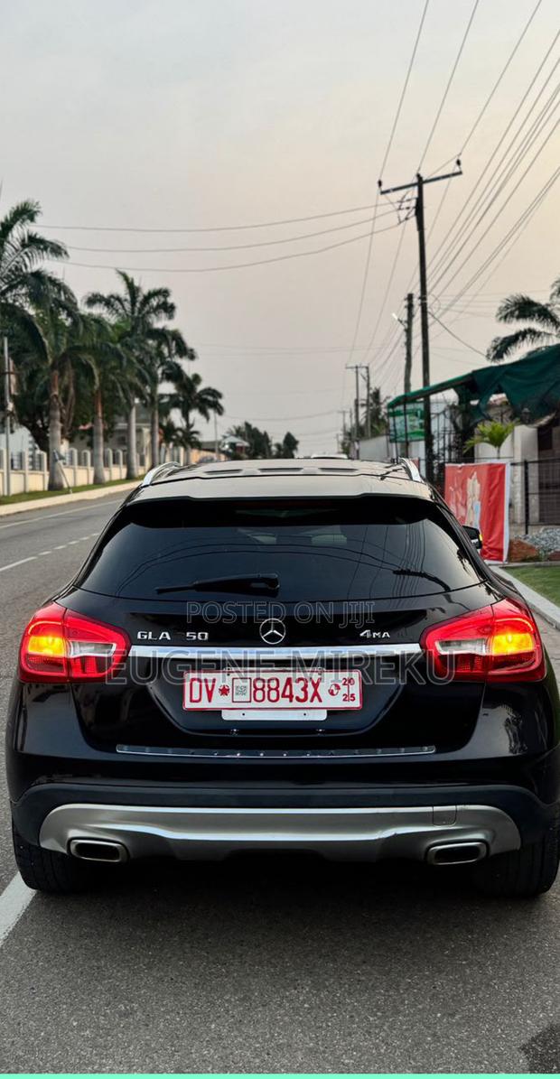 Mercedes-Benz GLA-Class 2016 Black