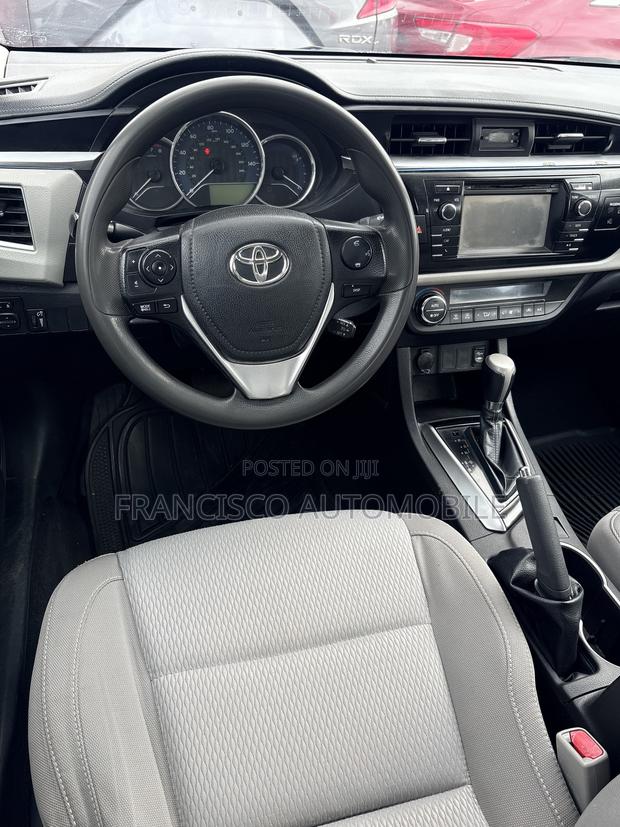 Toyota Corolla LE Eco 4dr Sedan (1.8L 4cyl CVT) 2016 Red