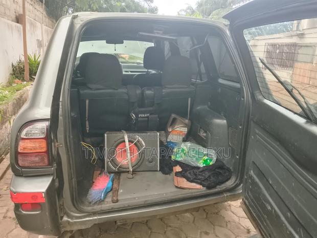 Toyota RAV4 Base 4x4 1997 Gray