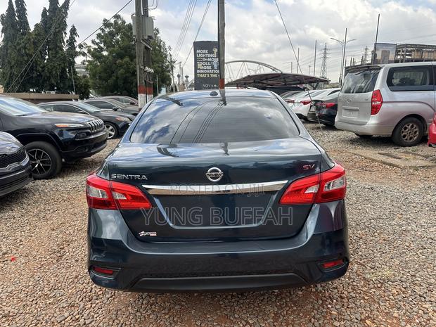 Nissan Sentra SR 2017 Gray