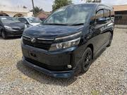 Toyota Voxy V 2WD 8-Seater 2014 White for sale