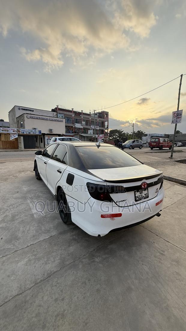 Toyota Camry LE 4dr Sedan (2.5L 4cyl 6A) 2013 White