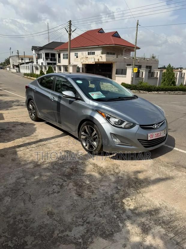 Hyundai Elantra 2016 Silver