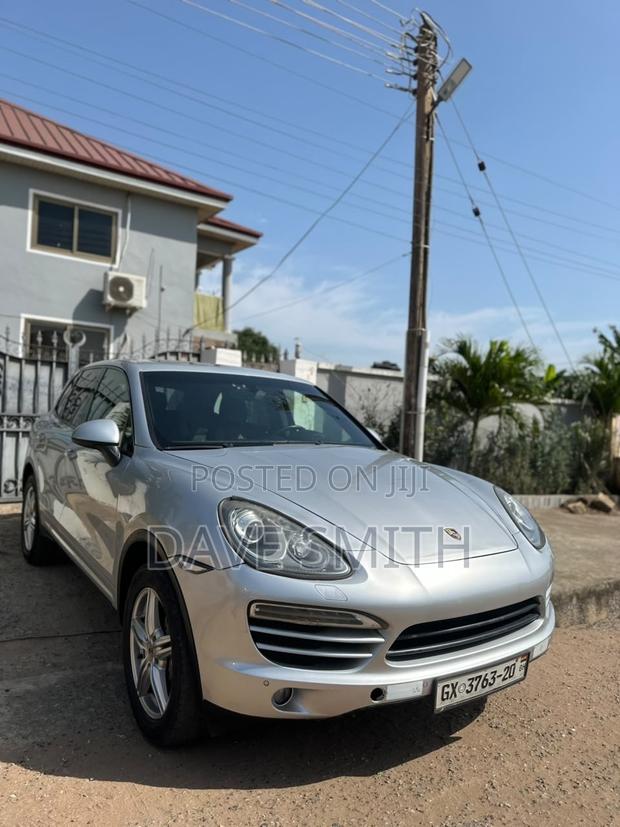 Porsche Cayenne 4dr SUV AWD (3.6L 6cyl 6M) 2014 Silver