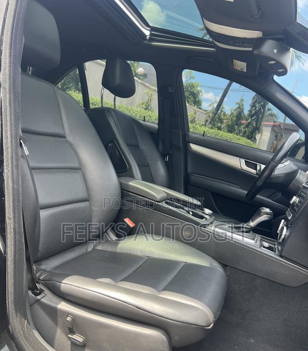 Mercedes-Benz C250 2014 Black